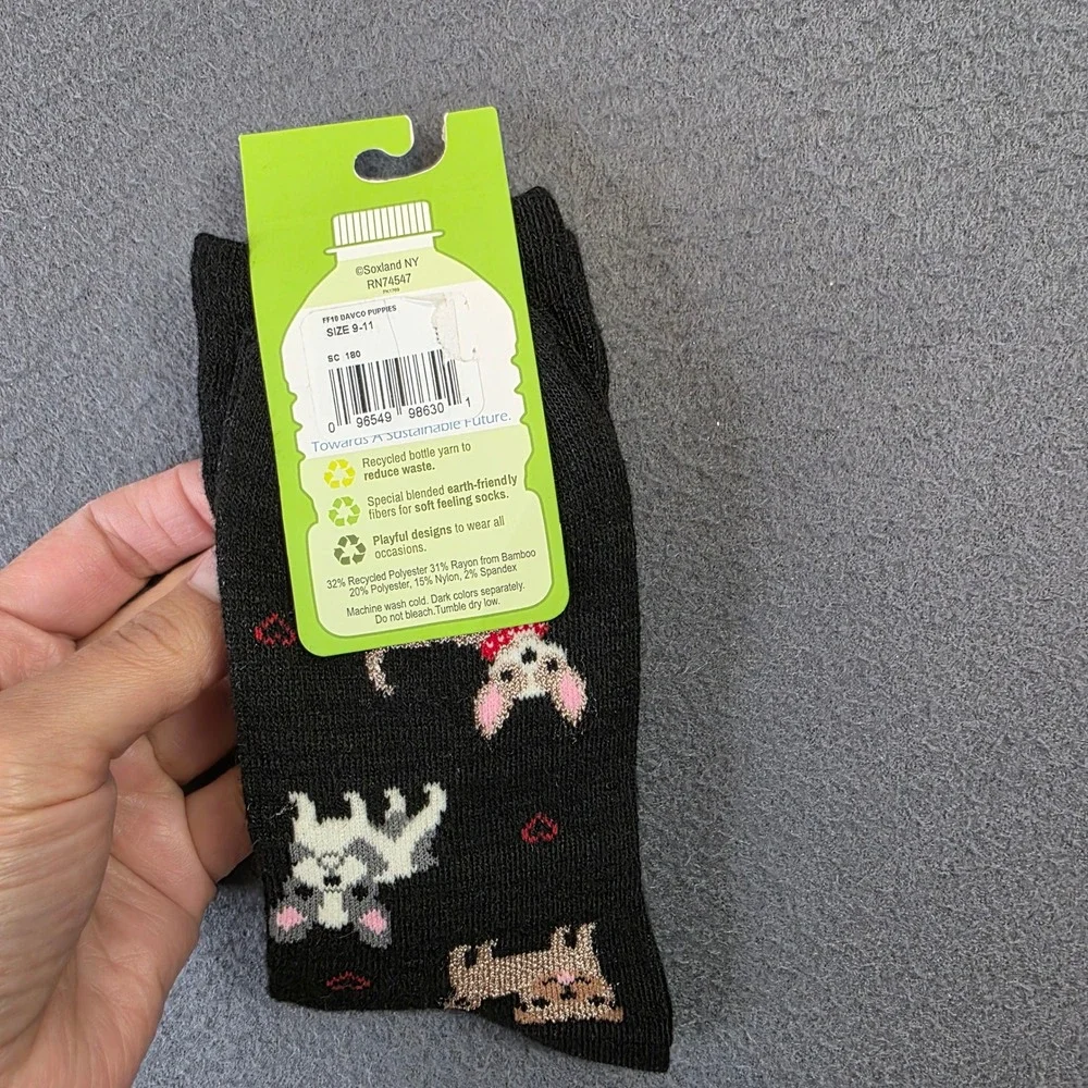 Davco Sustainable Fibers Puppies Novelty Crew Socks Black Size 9-11
